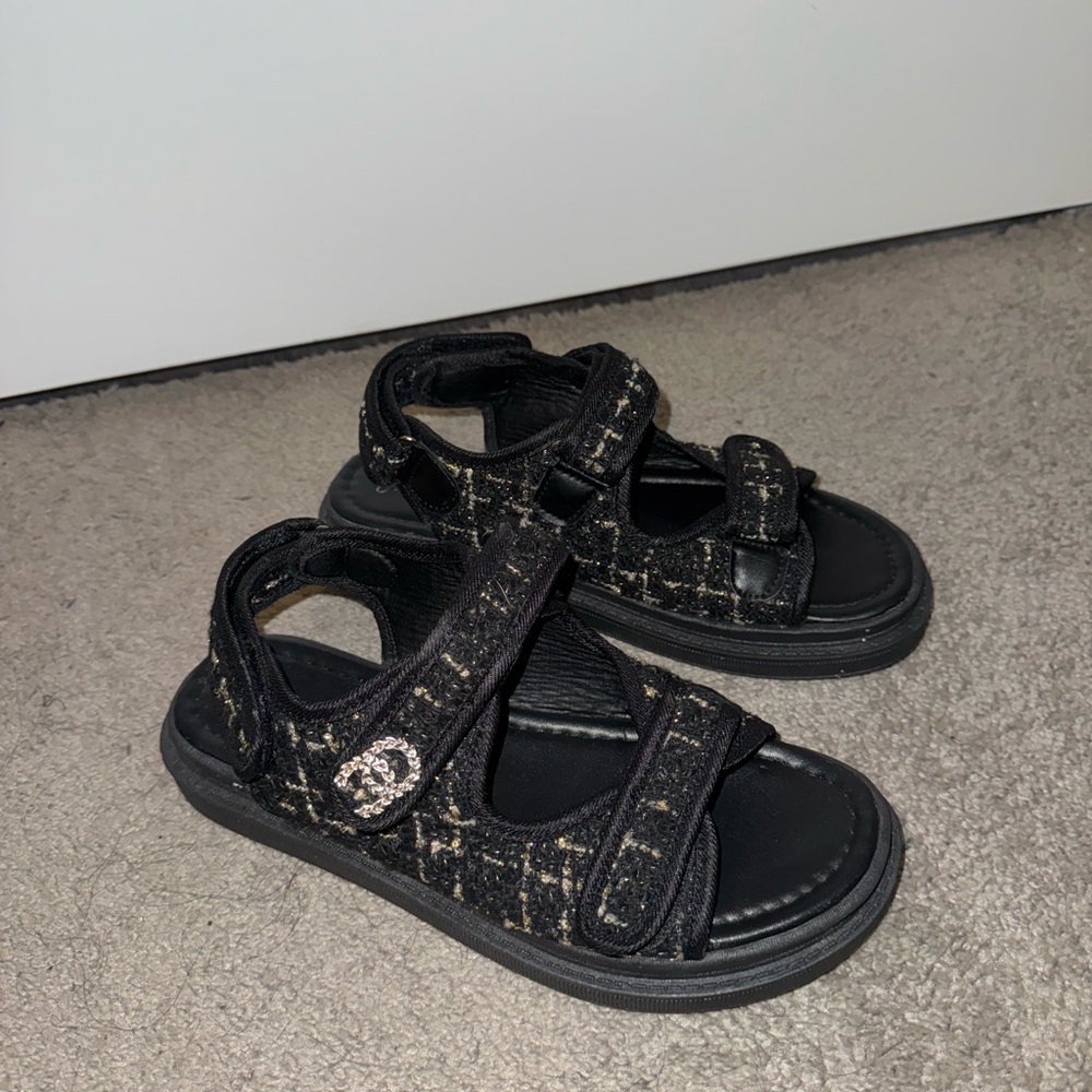 Stylish Black Sandals